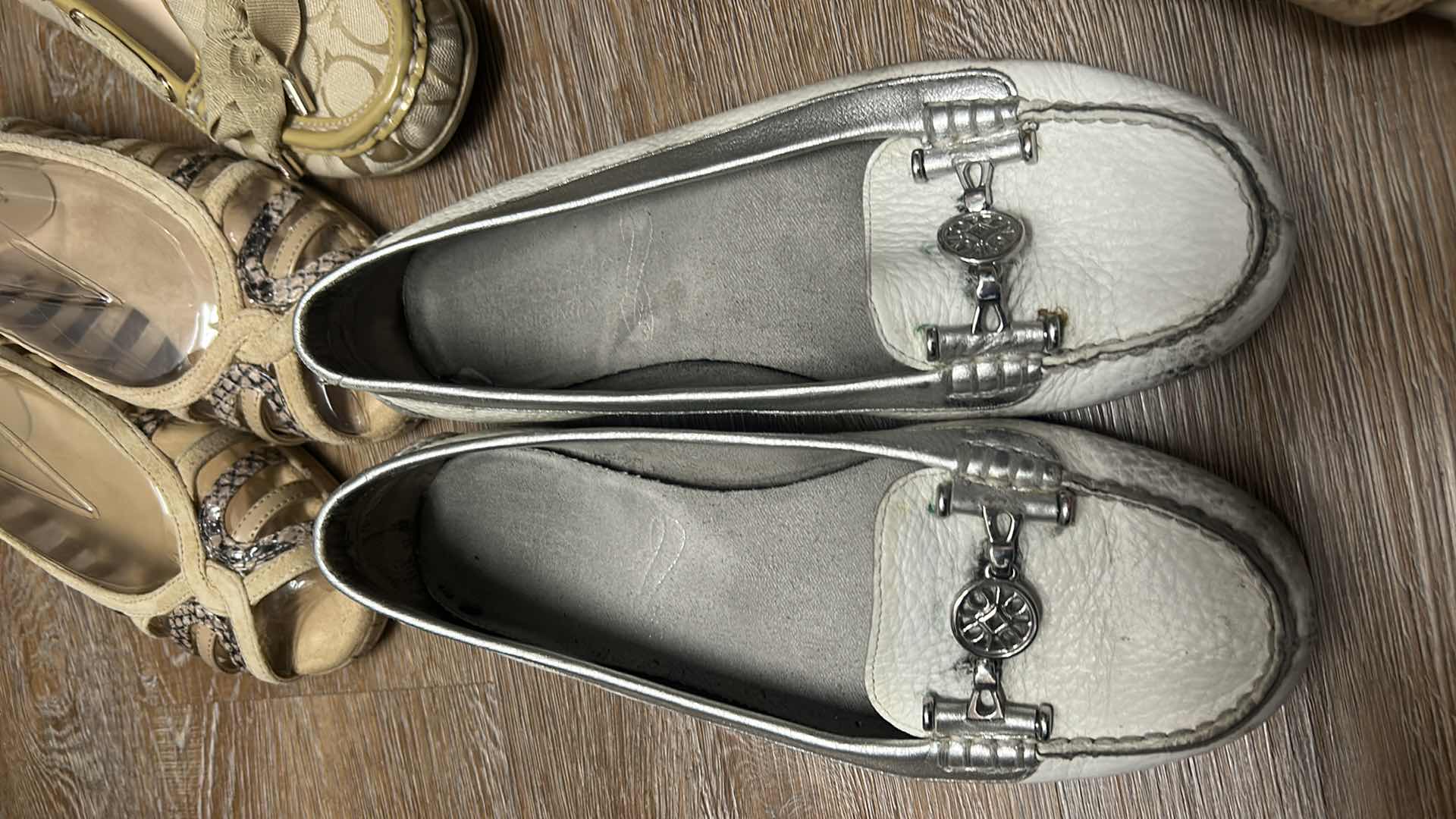 Photo 1 of 5 PAIRS WOMENS SLIP ON SHOES SIZE 7.5