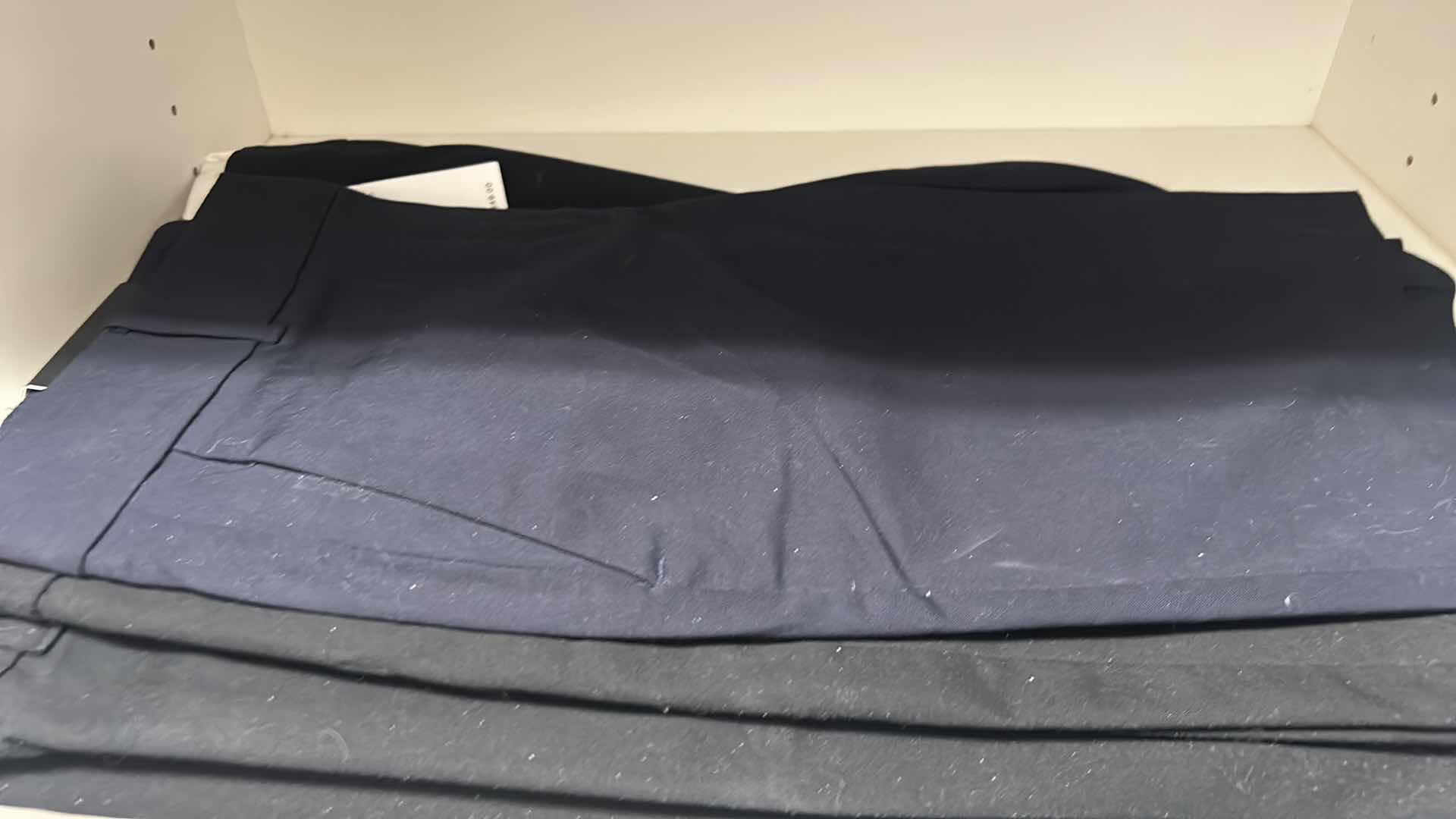 Photo 1 of 6 PAIRS WOMENS DRESSY SHORTS SOME NEW