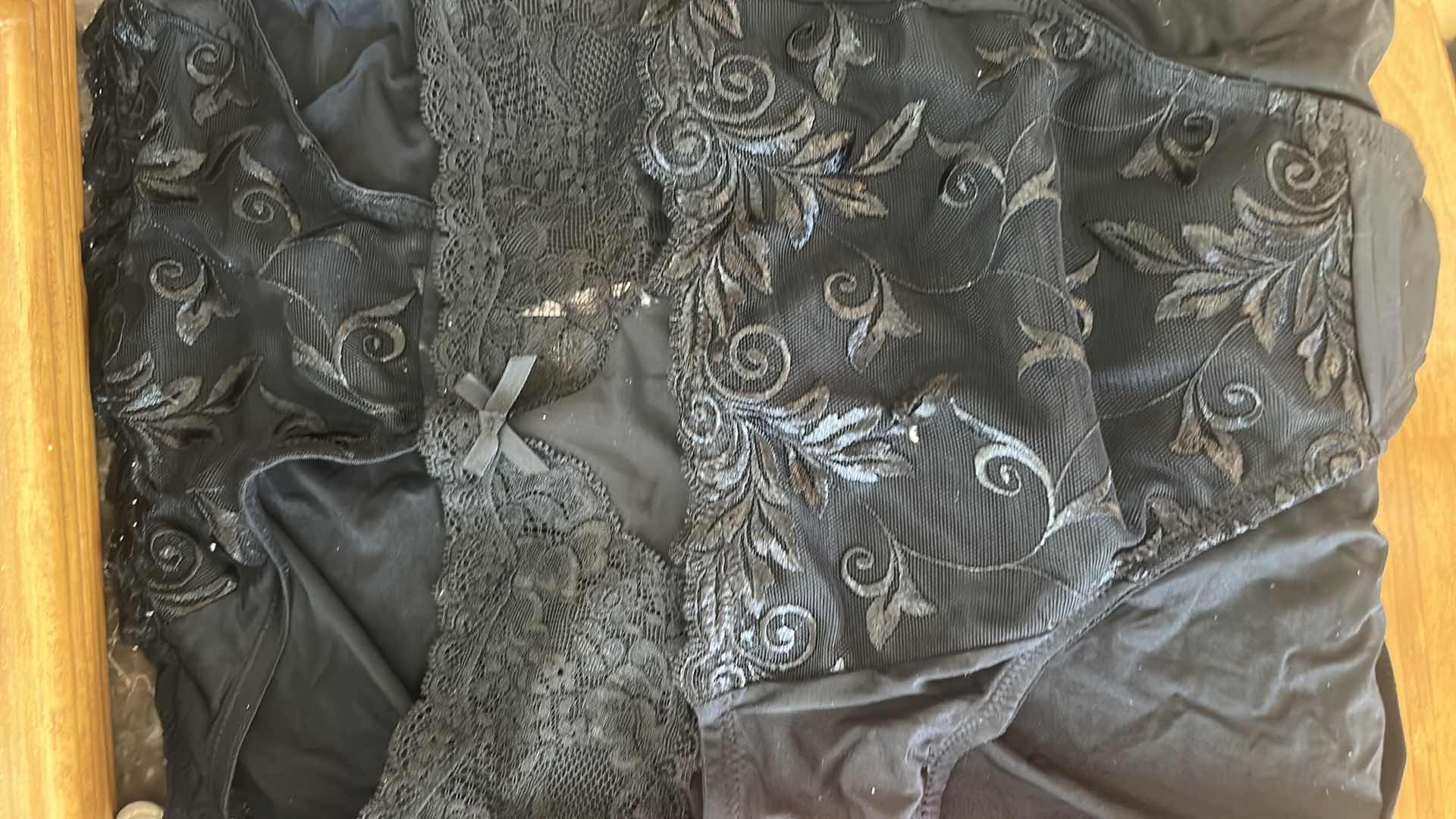 Photo 1 of 10 PAIRS SOMA LACE AND VICTORIA SECRETS UNDERWEAR SIZE M