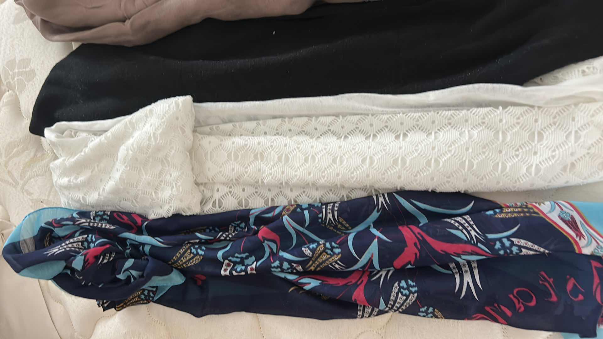 Photo 1 of 7 WOMENS SCARVES