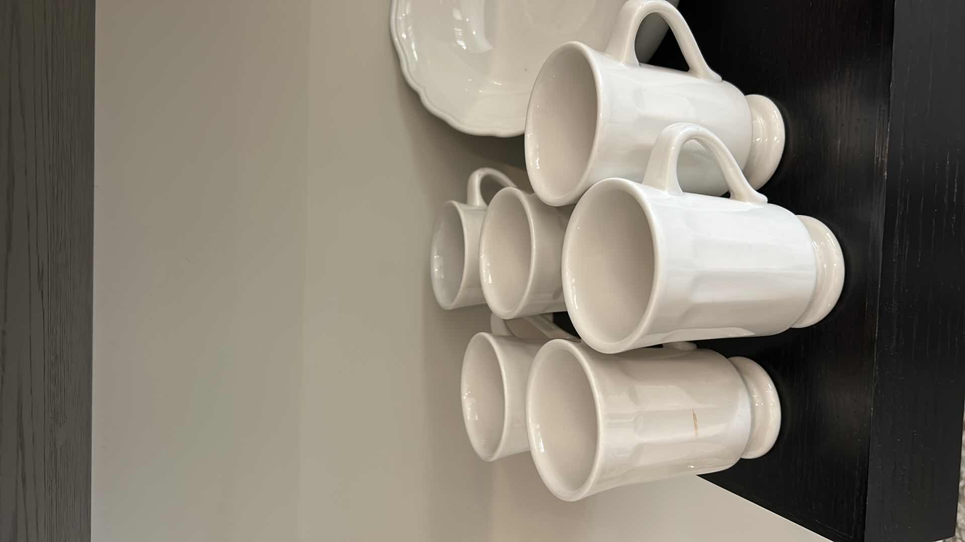 Photo 1 of STONEWARE ASSORTMENT 41PC (SMALL CHIPS)