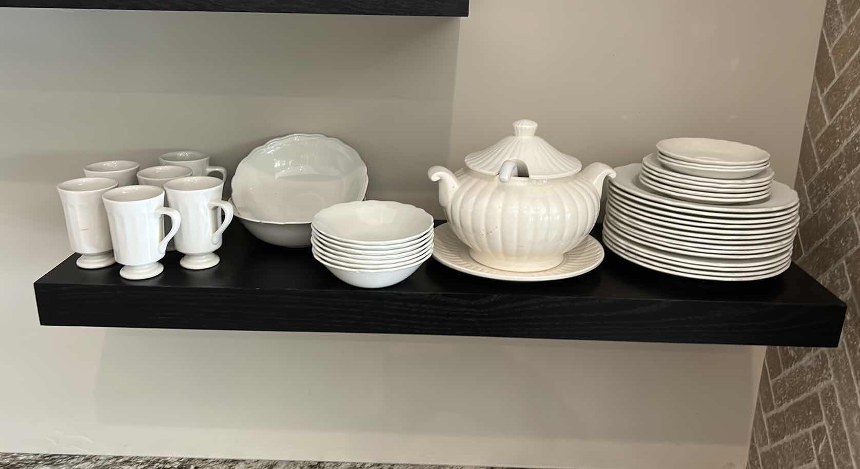 Photo 1 of STONEWARE ASSORTMENT 41PC (SMALL CHIPS)