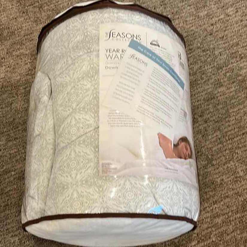 Photo 1 of THE SEASONS COLLECTION OVERSIZED DOWN COMFORTER