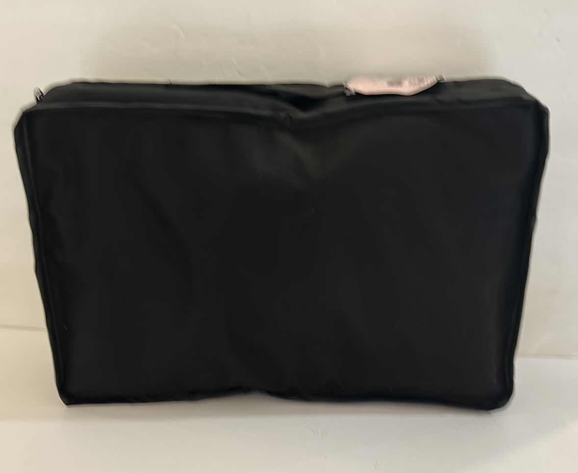 Photo 1 of NEW SMILING PAWS PETS AIRLINE APPROVED EXPANDABLE PET CARRIER 17” x 11” x 9” $69.99