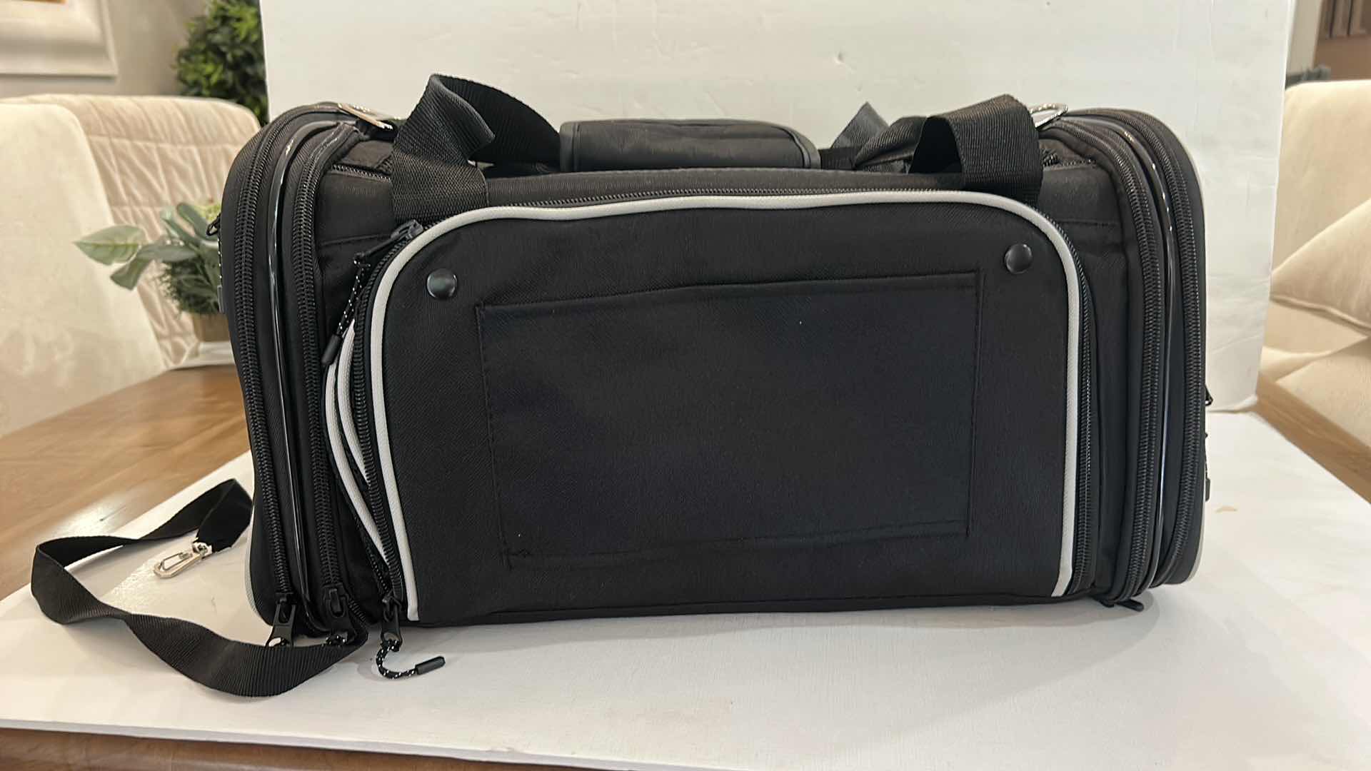 Photo 1 of NEW SMILING PAWS PETS AIRLINE APPROVED EXPANDABLE PET CARRIER 17” x 11” x 9” $69.99