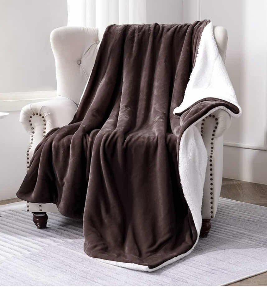 Photo 1 of 2 - NEW UNIQUE DESIGN: SOCHOW HIGH QUALITY SHERPA BLANKETS DOUBLE SIDED DESIGN $25. EACH