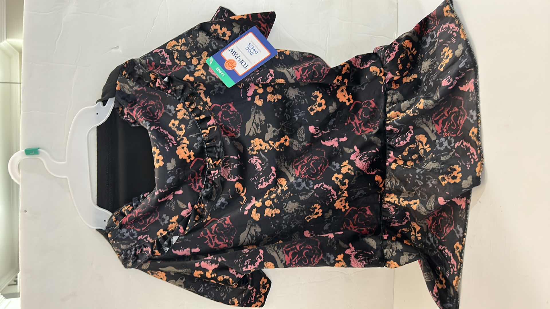 Photo 4 of 6 PIECES NEW TOP PAW DOG CLOTHING ASSORTMENT $65 SIZE LARGE