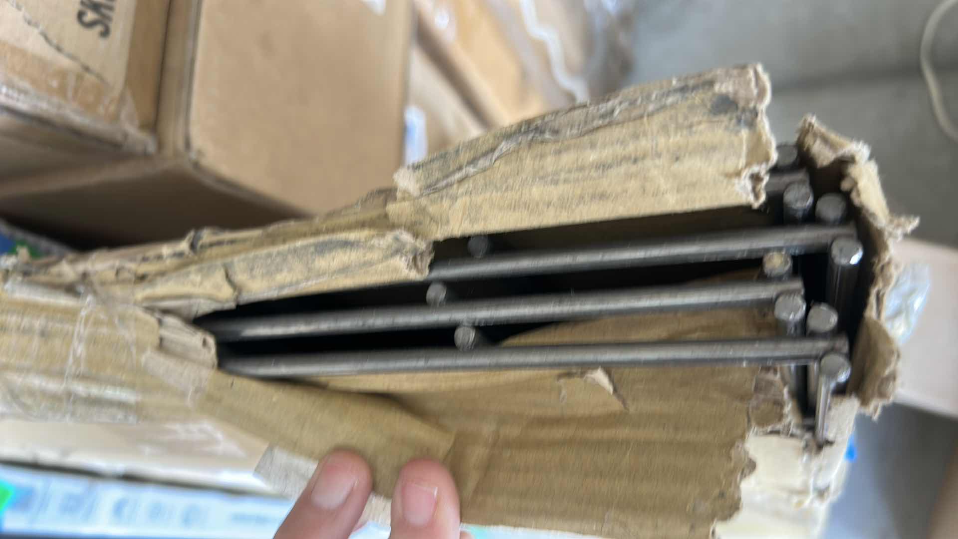 Photo 1 of METAL PET CRATE 2’ x 4’