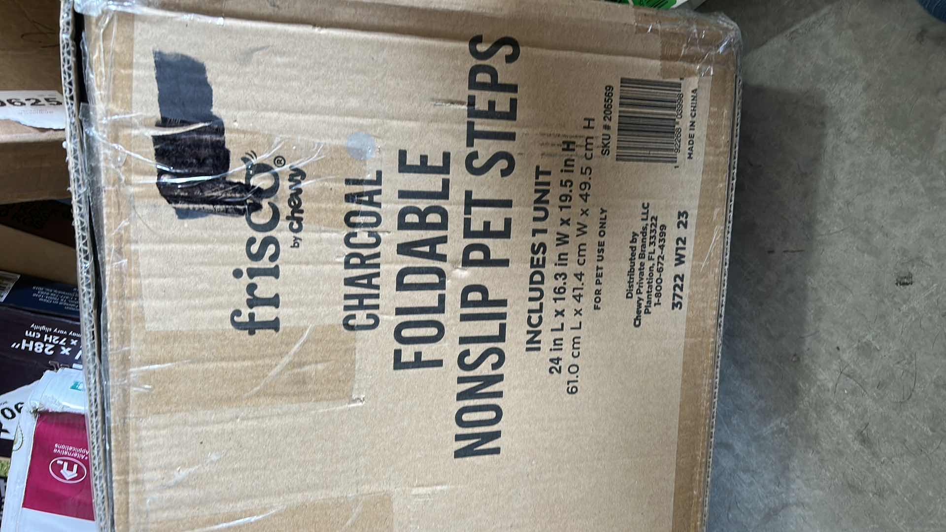 Photo 1 of FRISCO BY CHEWY CHARCOAL FOLDABLE NON SLIP PET STEPS