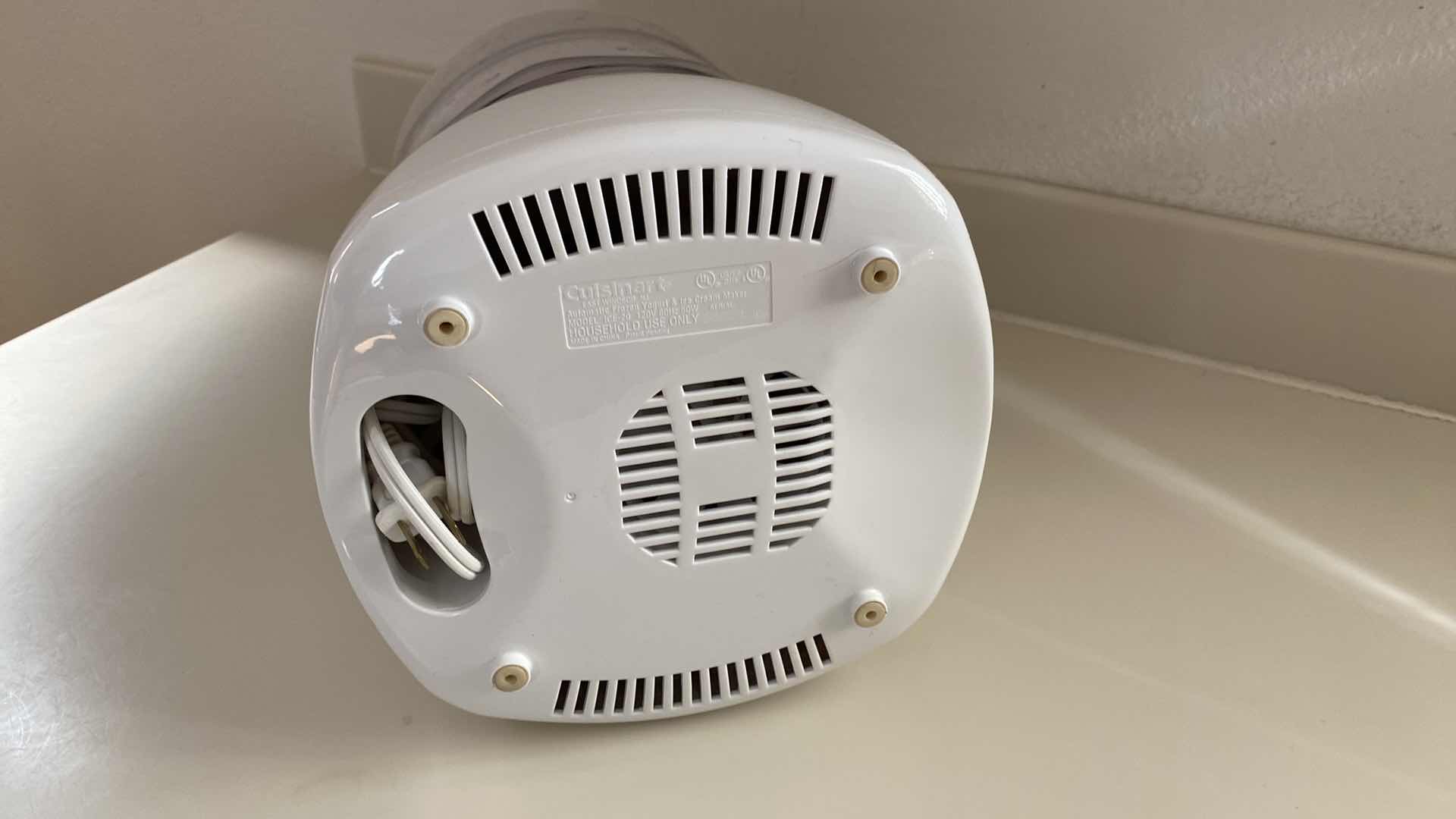 Photo 1 of CUISINART FROZEN YOGURT ICE CREAM MAKER