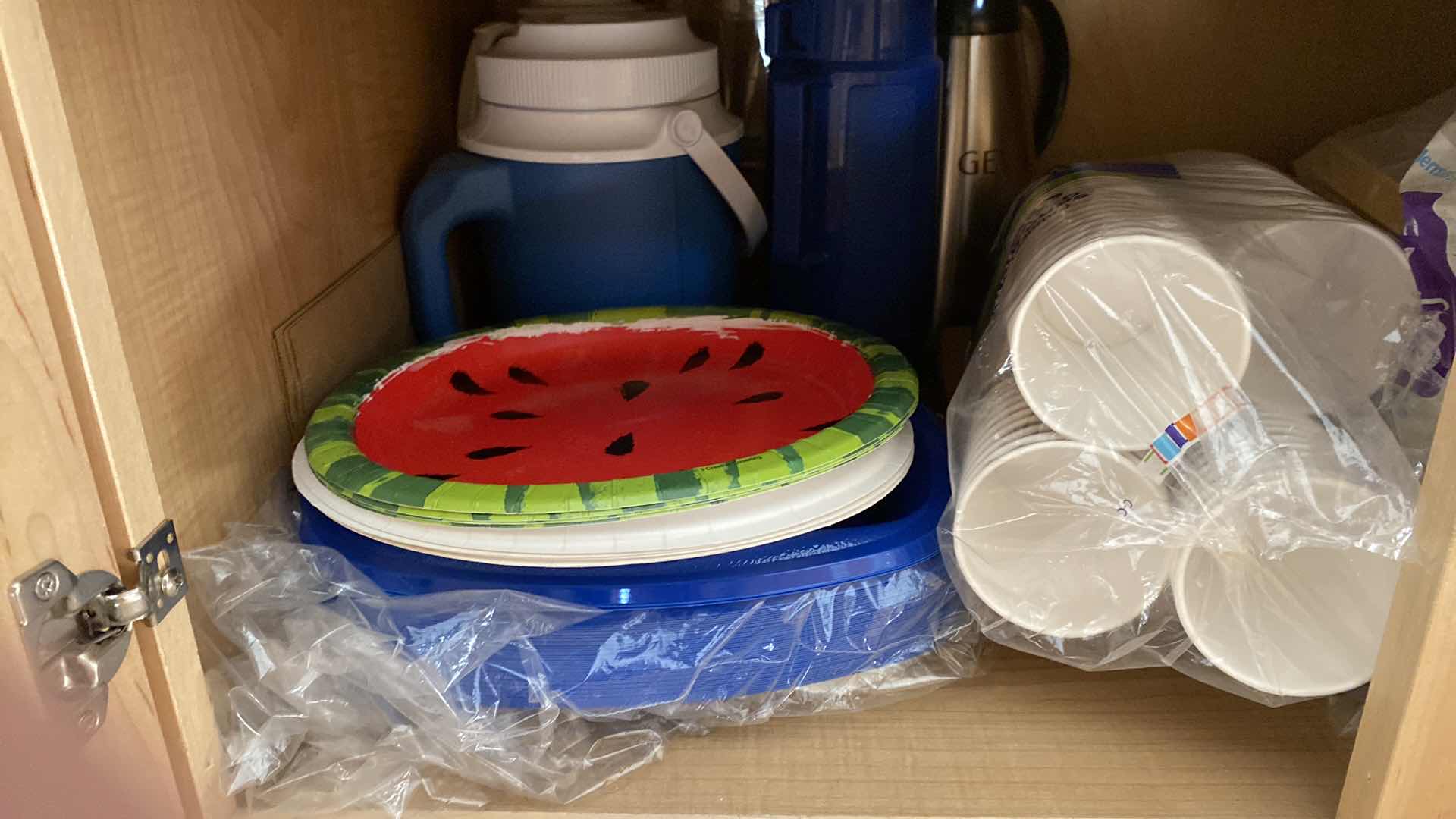 Photo 1 of CONTENTS OF CABINET PAPER GOODS