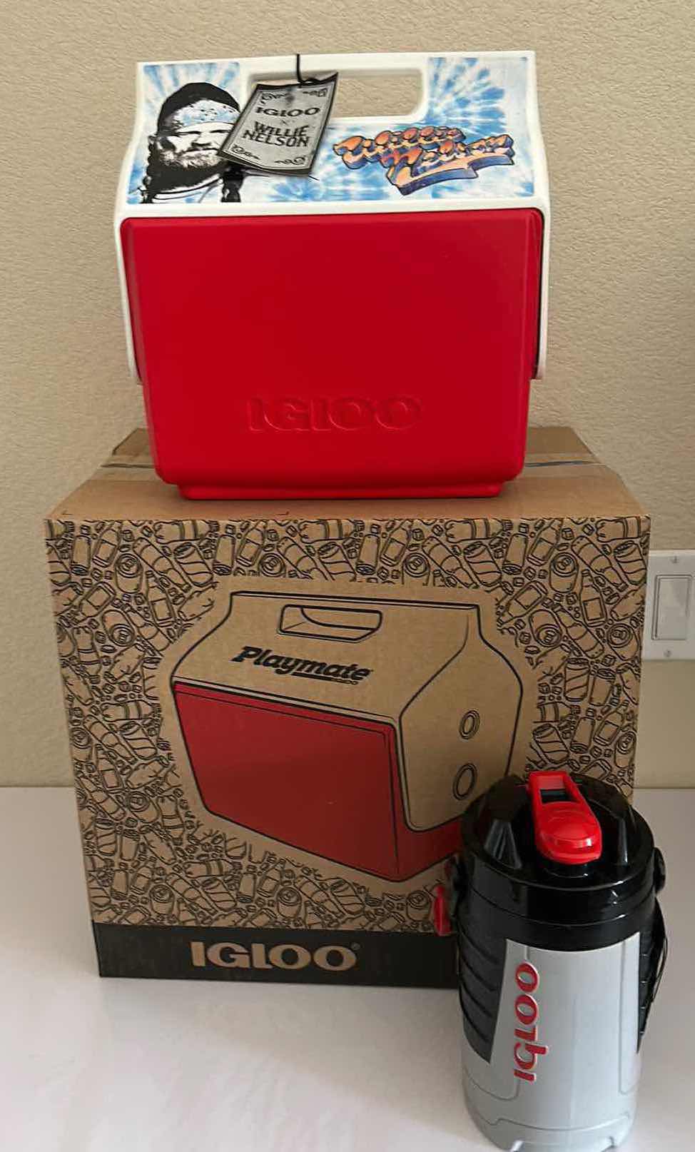 Photo 1 of 3 NEW IGLOO ITEMS