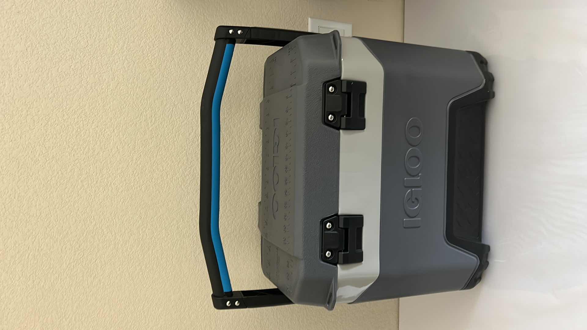 Photo 1 of IGLOO BMX 25