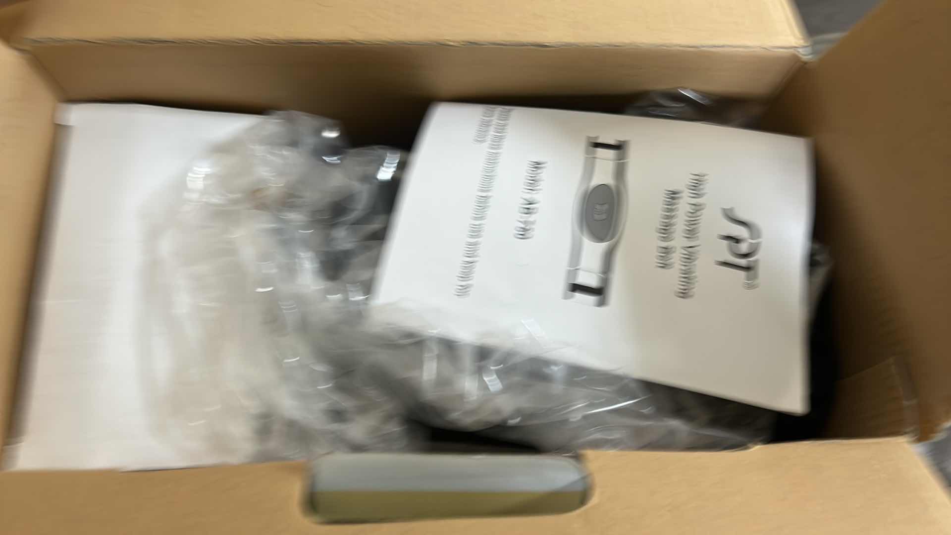 Photo 1 of HIGH POWER VIBRATING MASSAGE BELT