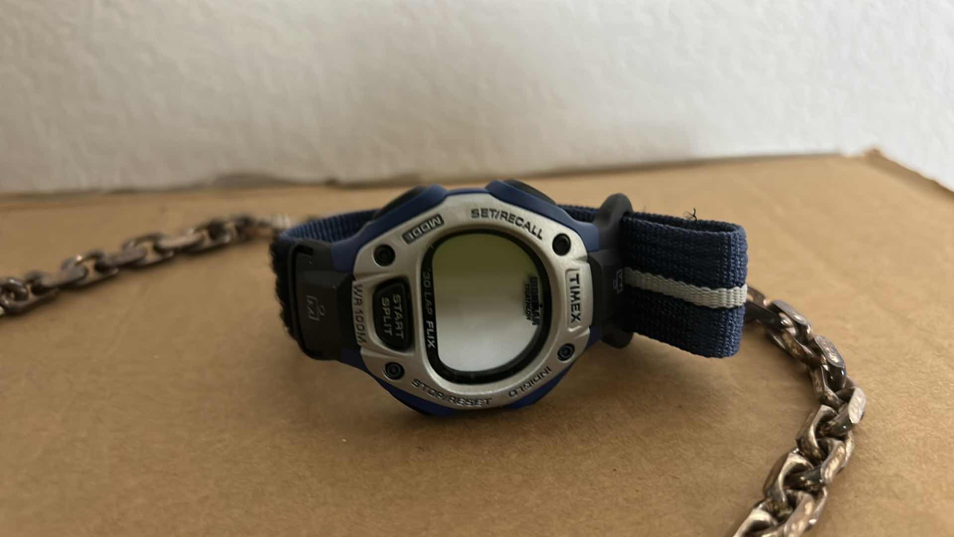 Photo 1 of 2 MENS WATCHES, CHUNKY CHAIN AND DIE