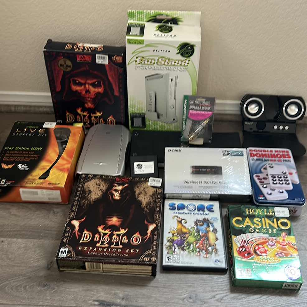 Photo 1 of MISC GAMING ACCESSORIES