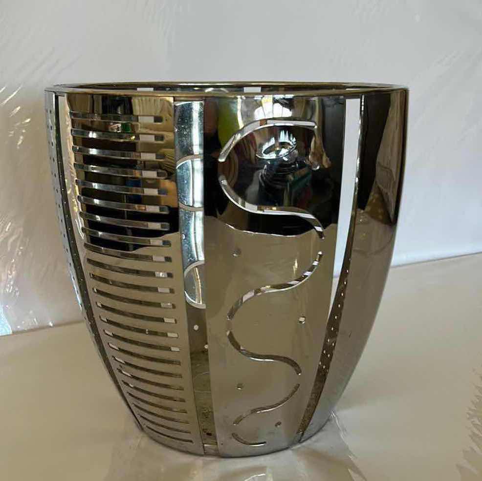 Photo 1 of ALESSIO ITALY INOX 18/10 SILVER BUCKET H9”