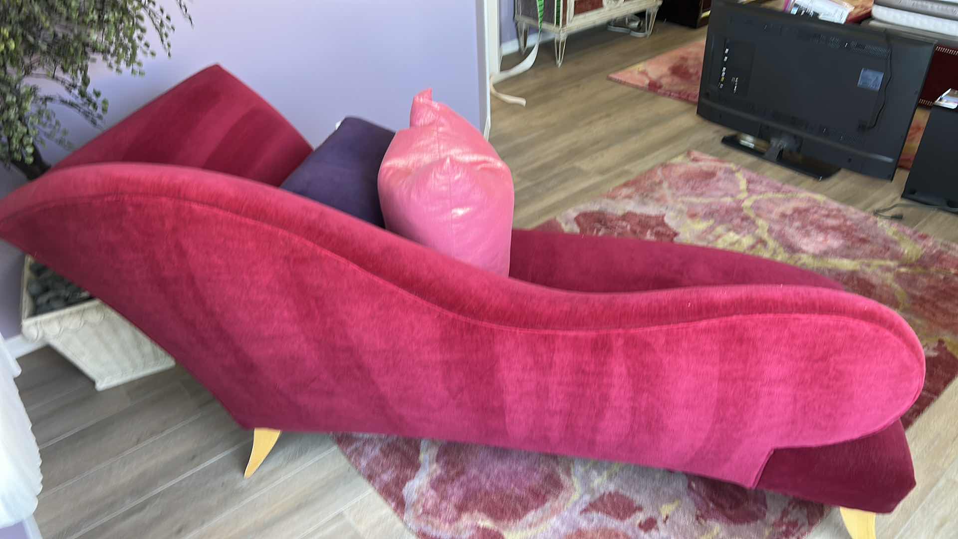 Photo 6 of 7’ ART DECO RED VELVET CHAISE DAYBED