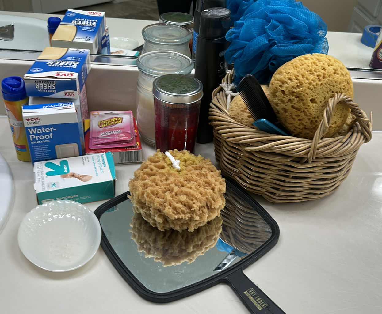 Photo 1 of BATHROOM ASSORTMENT