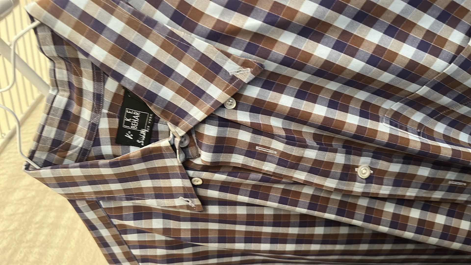 Photo 1 of 6 MENS CLASSIC BUTTON UP COLLARED DESIGNER SHIRTS SIZE LARGE