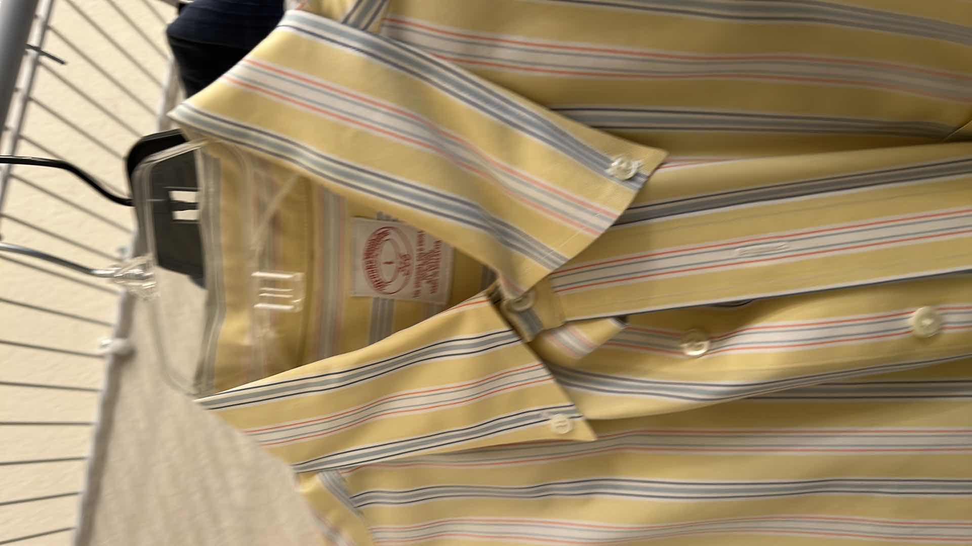 Photo 5 of 6 MENS CLASSIC BUTTON UP DESIGNER COLLARED SHIRTS SIZE L