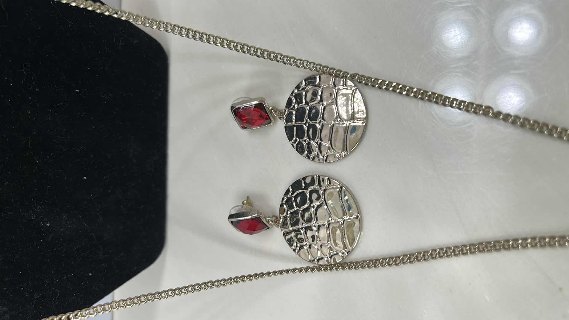 Photo 1 of COSTUME JEWELRY - WHITE HOUSE BLACK MARKET