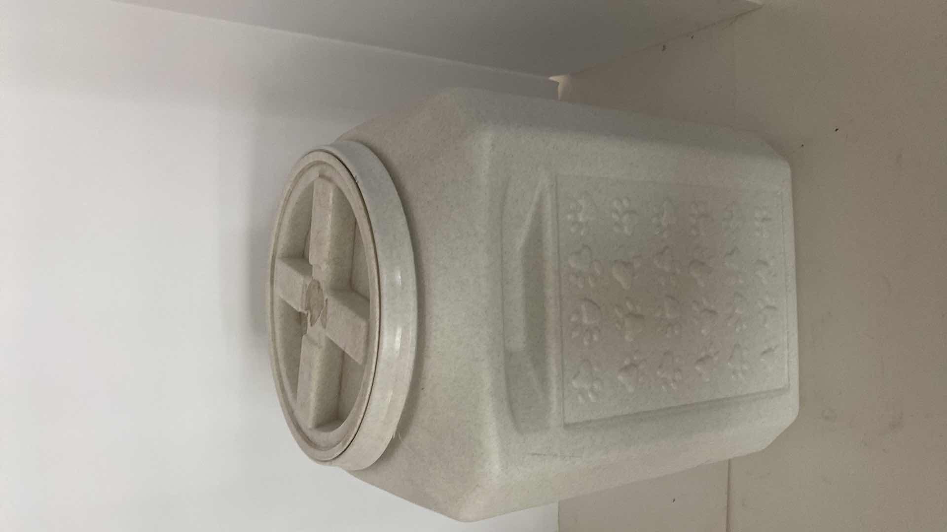 Photo 1 of LARGE GAMMA CONTAINER FOR PET FOOD 12” x 17”