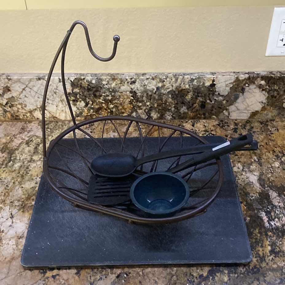 Photo 2 of BANANA HOLDER CUTTING BOARD & COOKING TOOLS