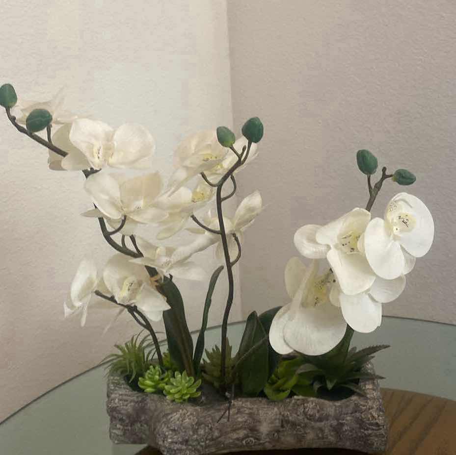 Photo 1 of FAUX ORCHID H17” & CERAMIC COVERED FOO DOG RICE GINGER JAR WITH STAND 8” x 8”