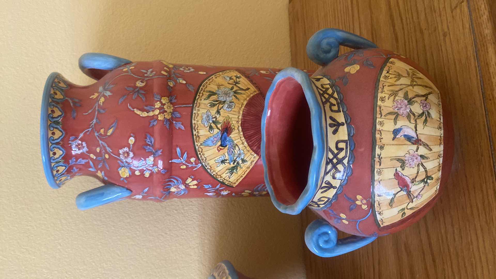 Photo 1 of 3 - CERAMIC POTS TALLEST 10” x 19”