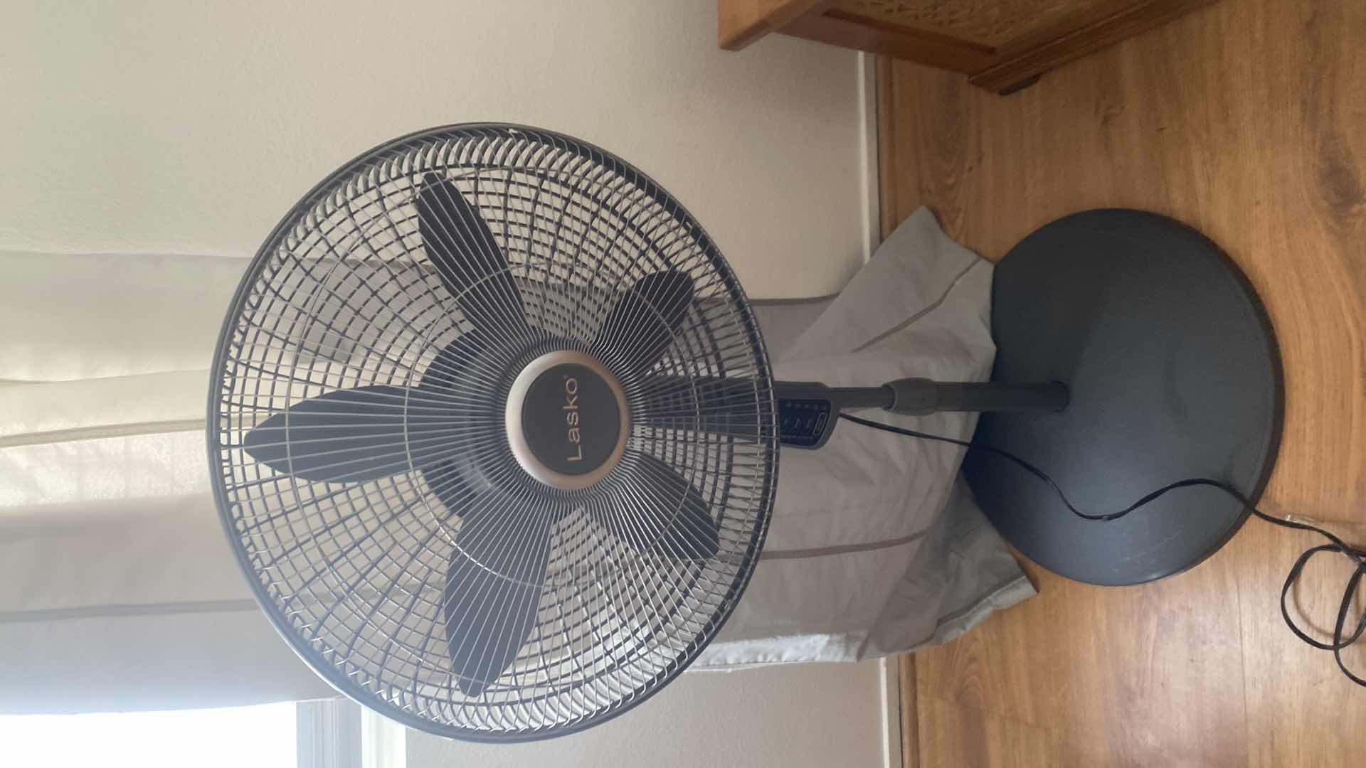 Photo 2 of LASKO FLOOR FAN ADJUSTABLE HEIGHT
