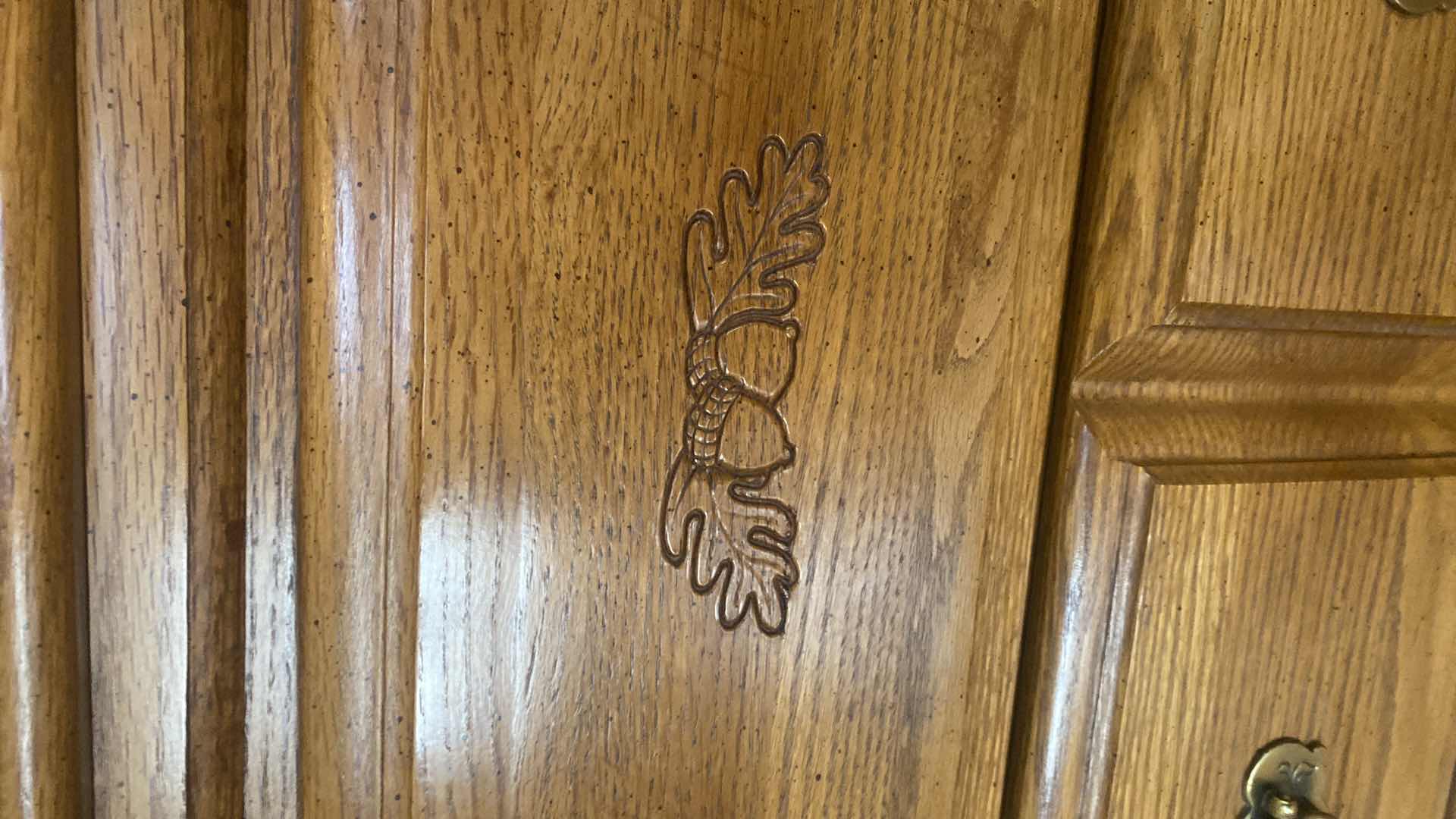 Photo 5 of BROYHILL OAK WOOD 5 DRAWER CHEST