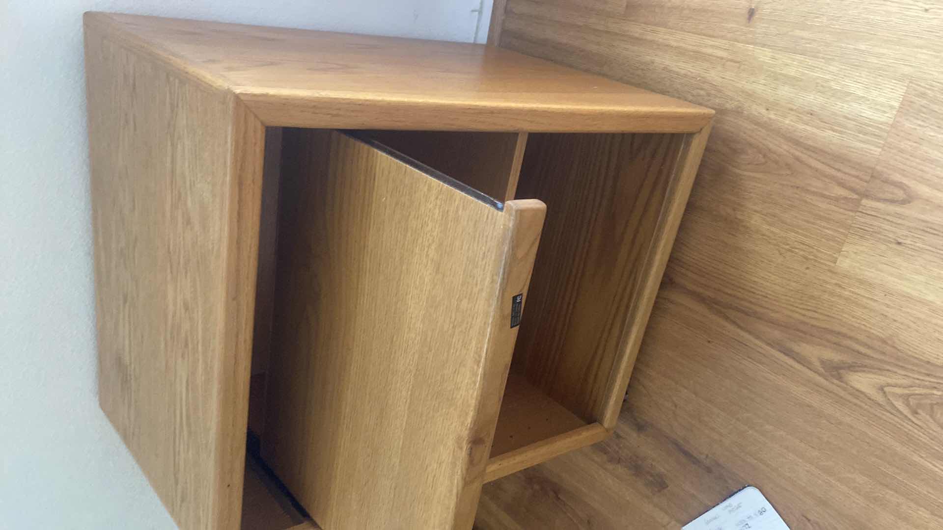 Photo 1 of OAK ROLLING CART WITH INE PULL OUT SHELF 25” x 17” H32”