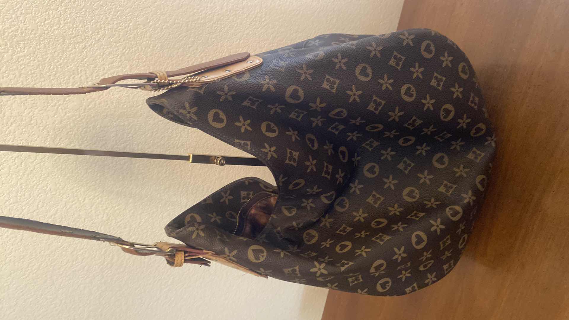 Photo 1 of LANY HANDBAG - HANDLE REQUIRES REPAIR 14” x 12”