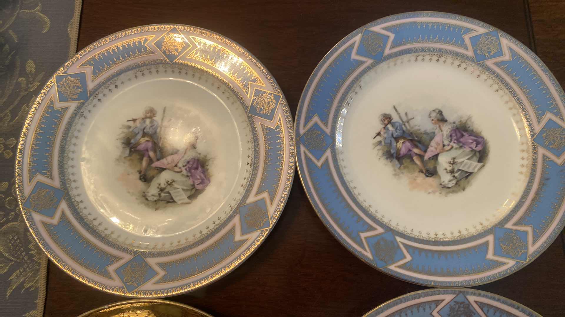 Photo 1 of 2 TEA CUPS & 4 COLLECTOR PLATES 8”