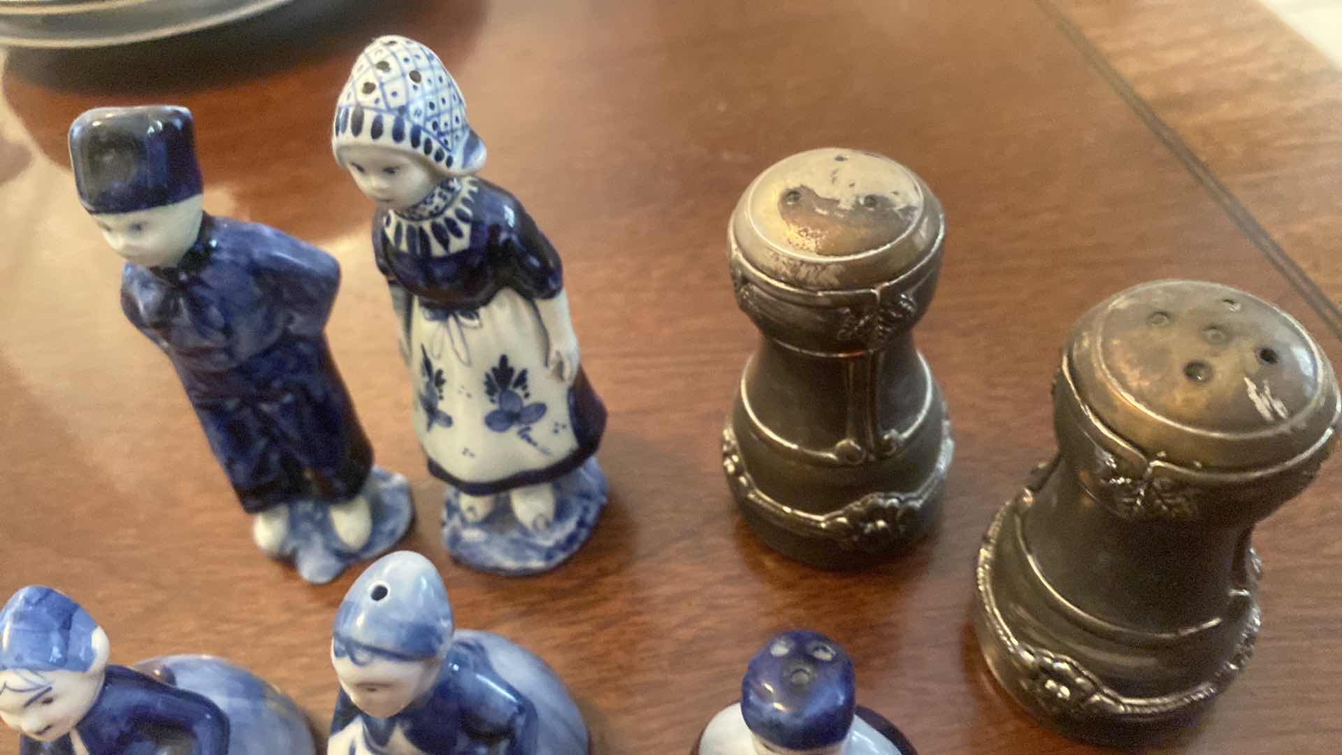Photo 1 of 4 SETS SALT & PEPPER SHAKERS