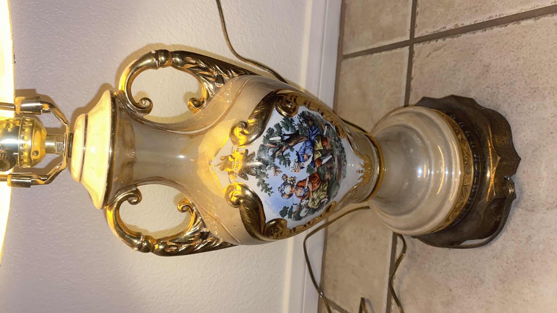 Photo 1 of VINTAGE GLASS LAMP H27”