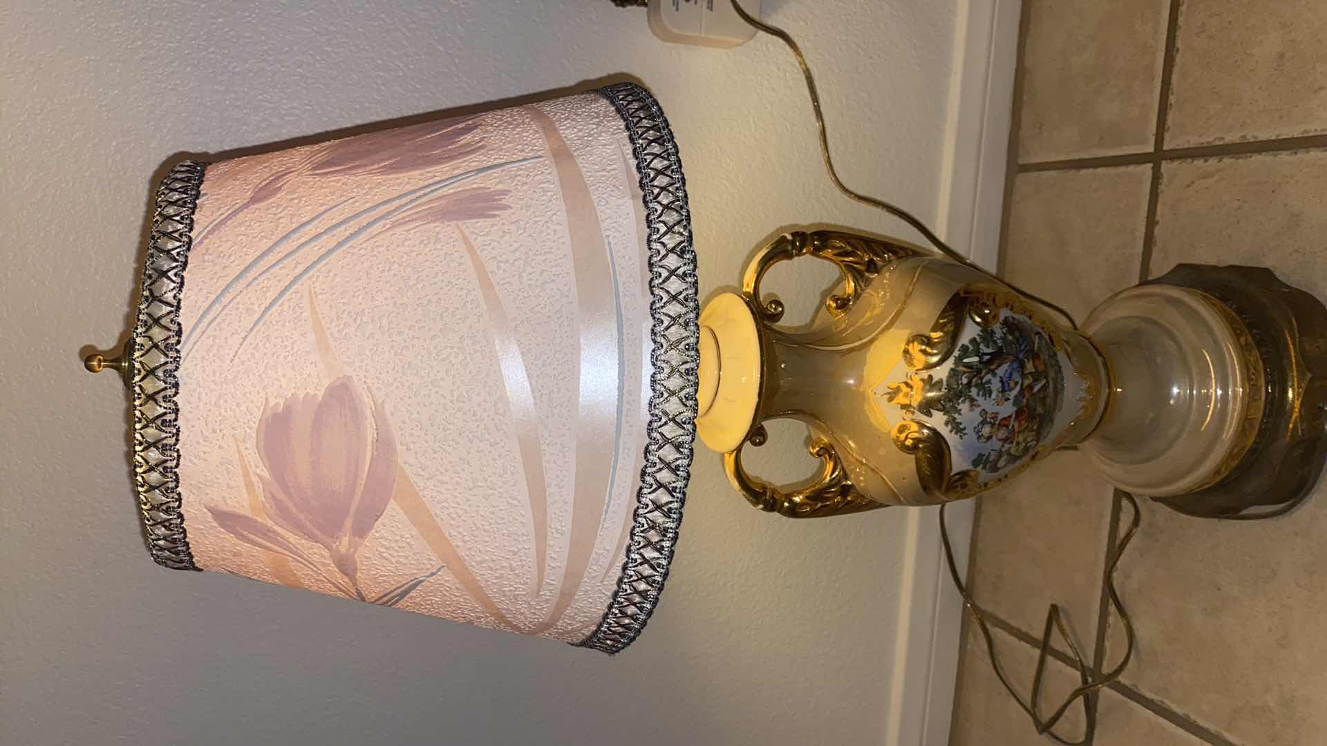 Photo 1 of VINTAGE GLASS LAMP H27”