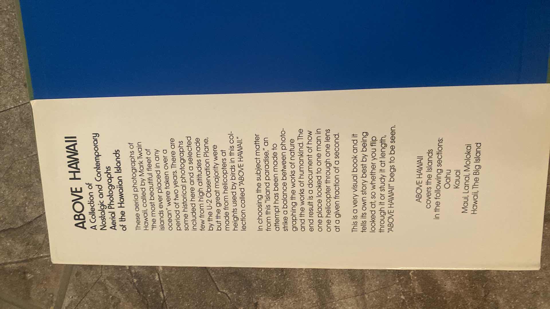 Photo 1 of 2 - COFFEE TABLE BOOKS - HAWAII