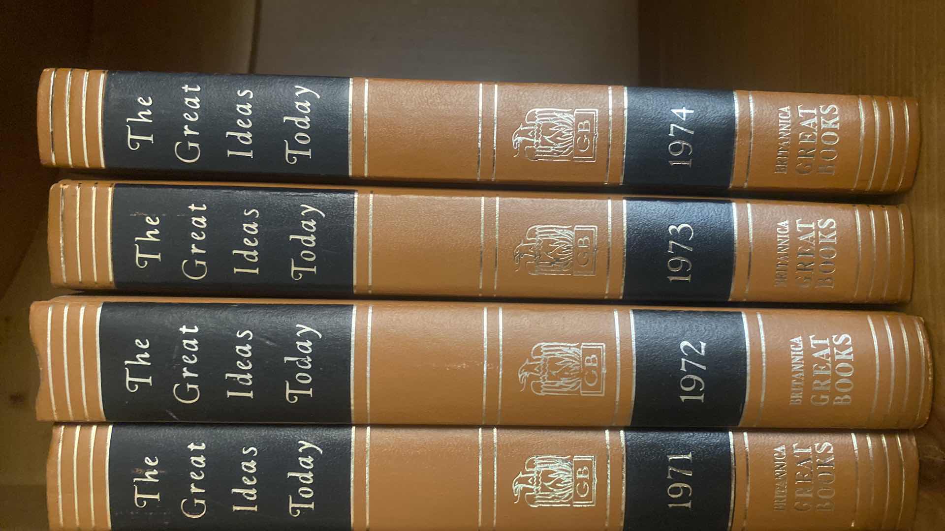 Photo 1 of BOOKS - THE GREAT IDEAS TODAY BRITANNICA GREAT BOOKS YEARS 1969 to 1974