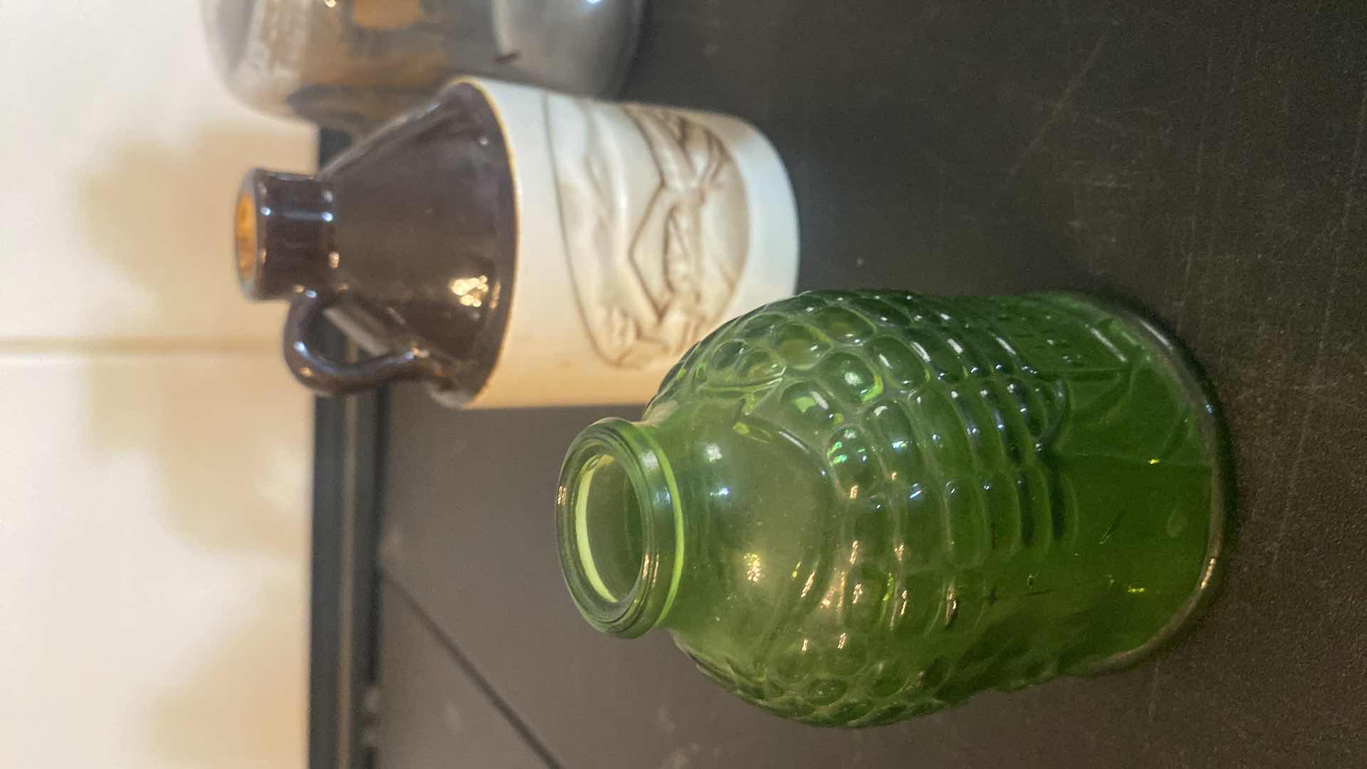 Photo 1 of 6 - SMALL BOTTLES/VASES TALLEST H5 1/2”