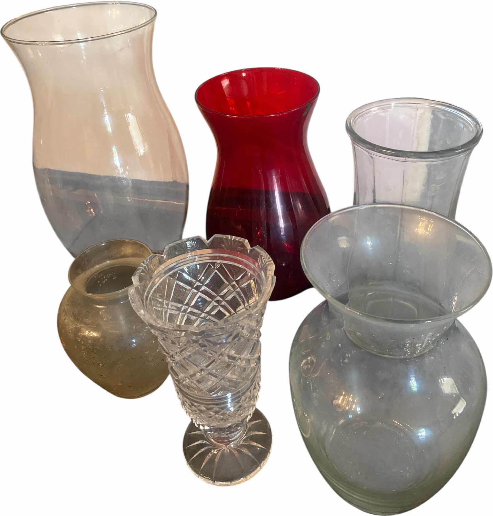 Photo 1 of 5 - VASES & 1 CANDLE HURRICANE H12”