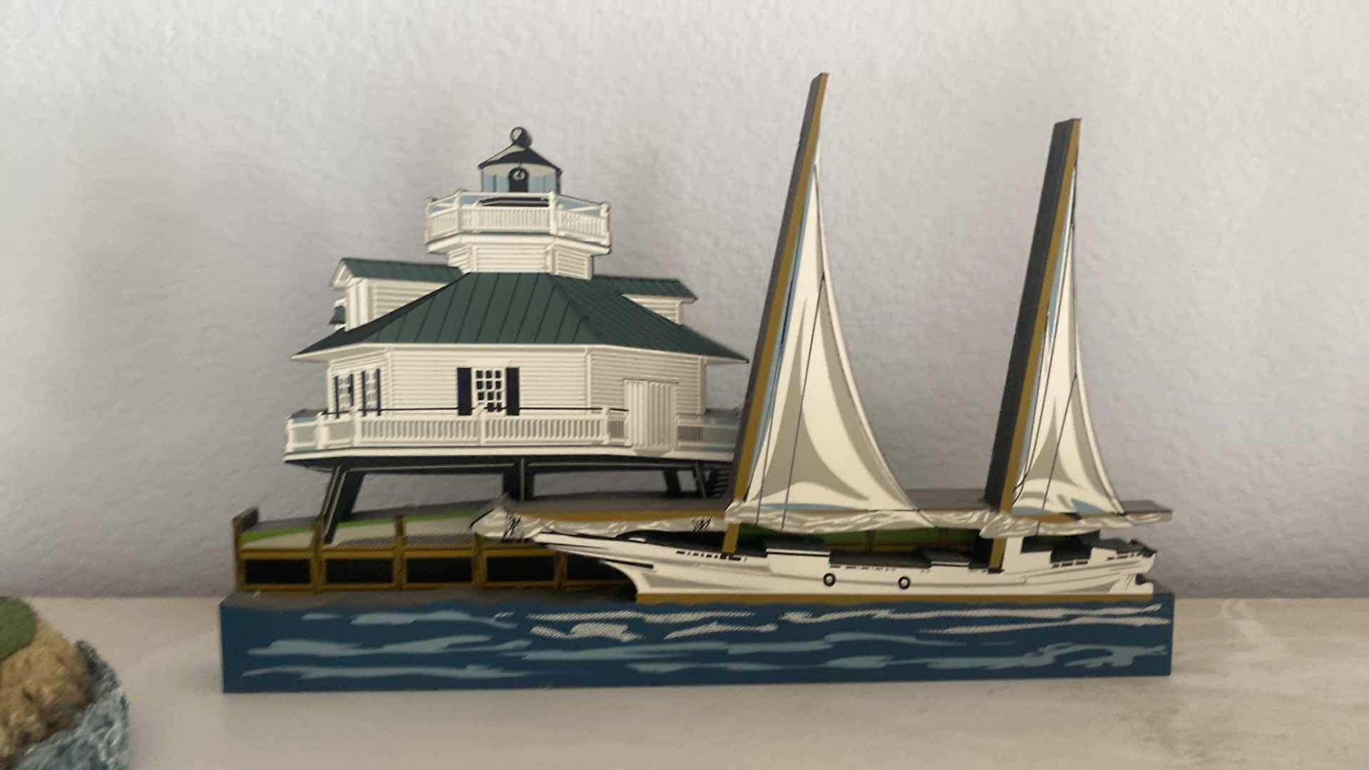 Photo 1 of 5 - LIGHT HOUSE DECOR LARGEST 9” x 5 1/2”