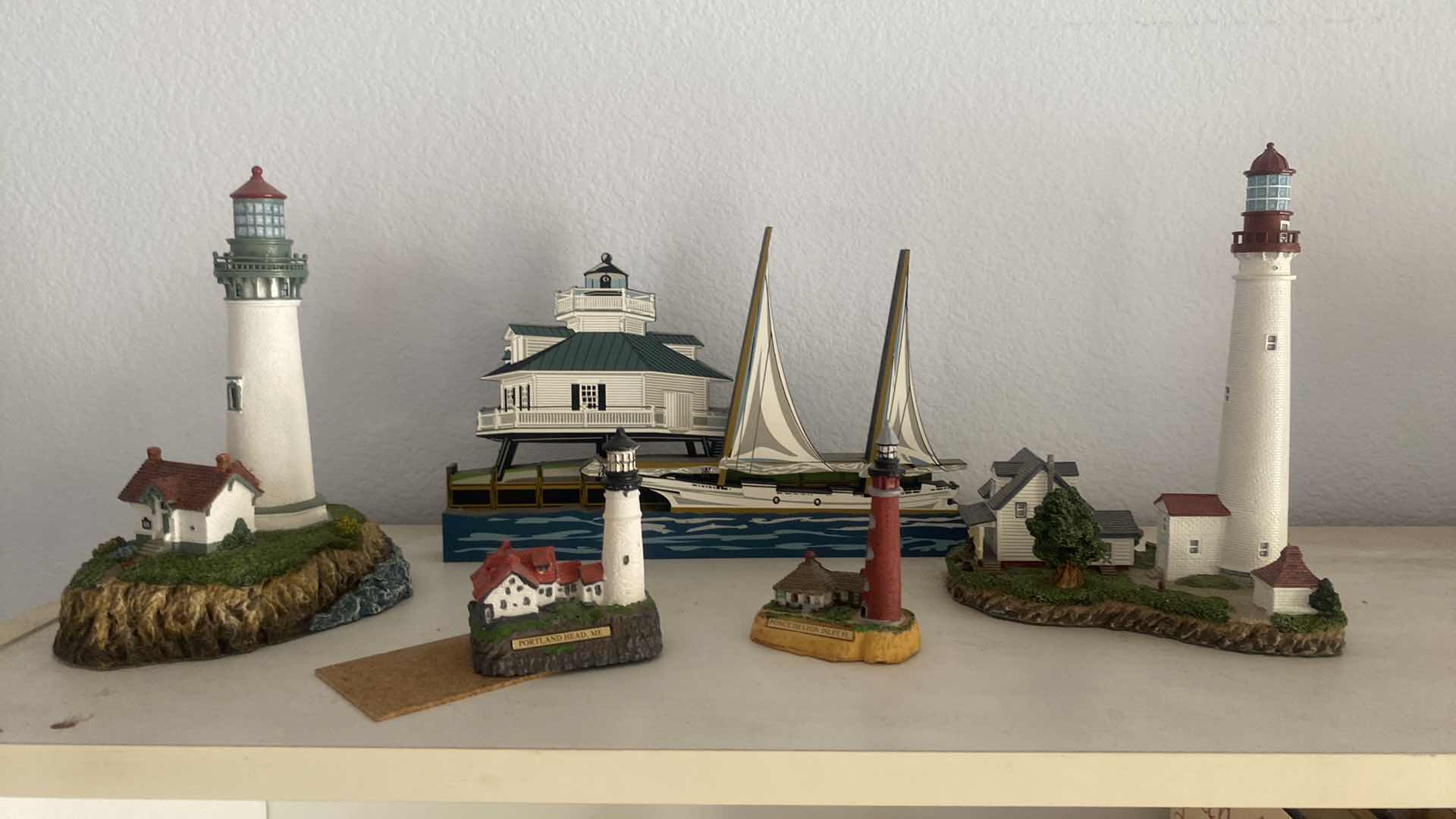 Photo 1 of 5 - LIGHT HOUSE DECOR LARGEST 9” x 5 1/2”