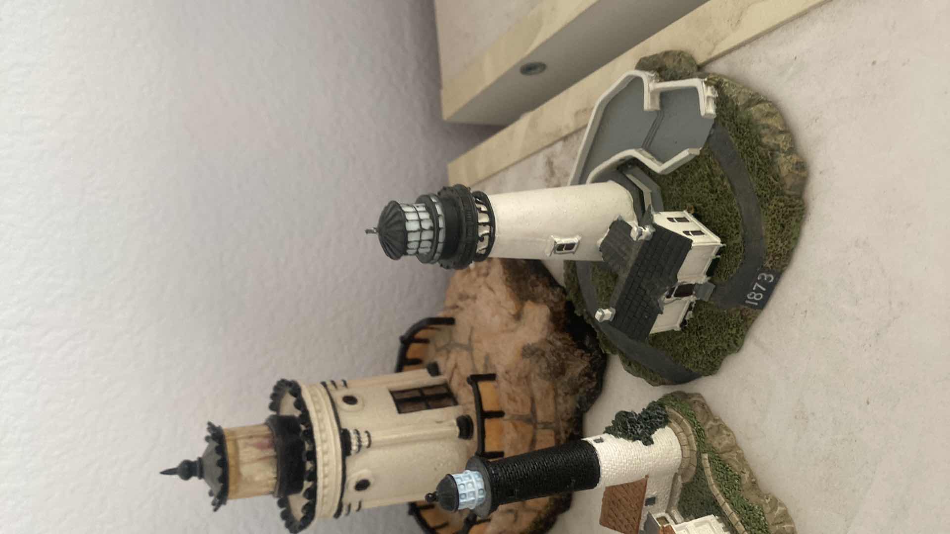 Photo 1 of 7 - LIGHT HOUSES TALLEST 5”