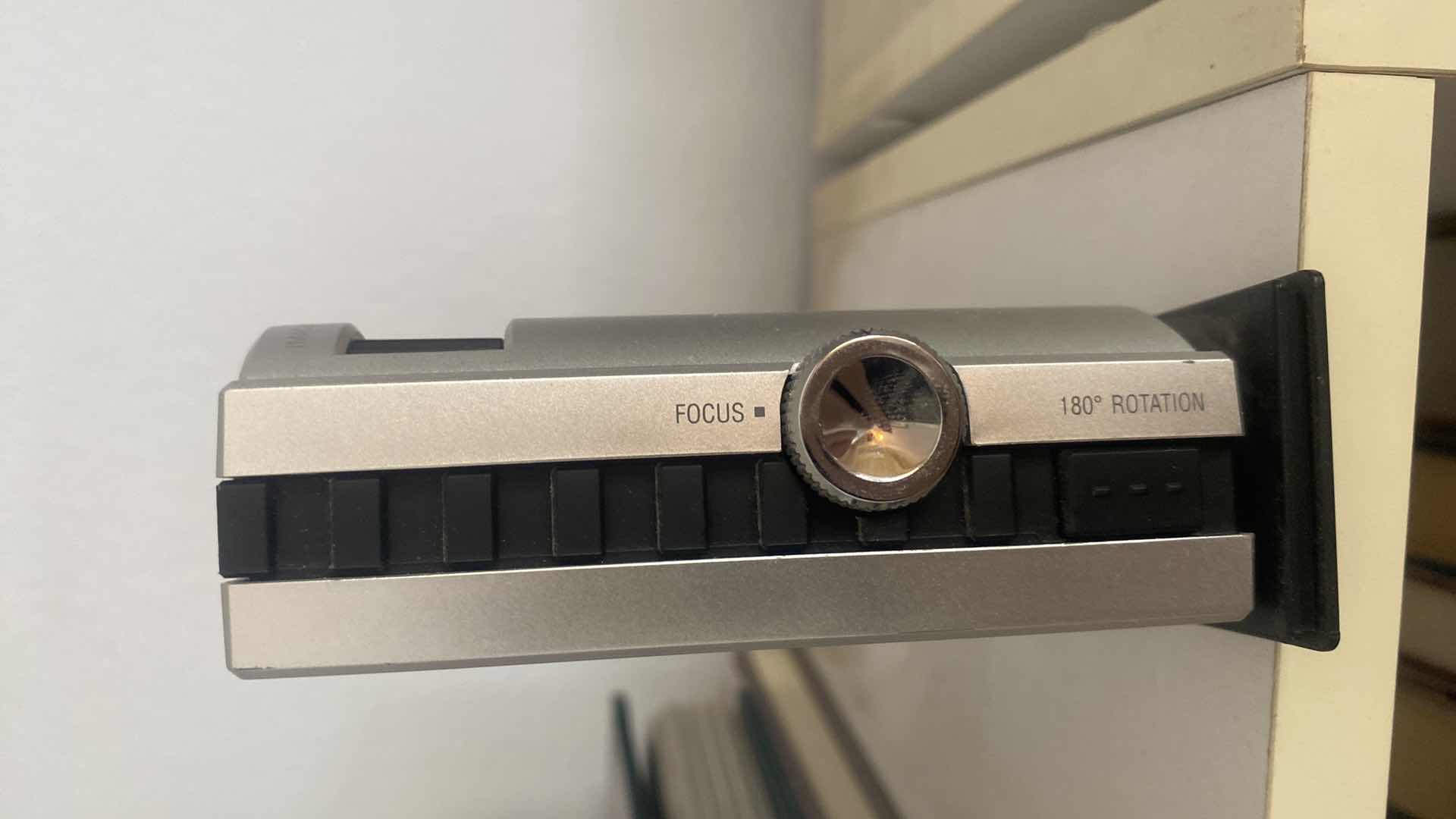 Photo 1 of OREGON SCIENTIFIC CLOCK