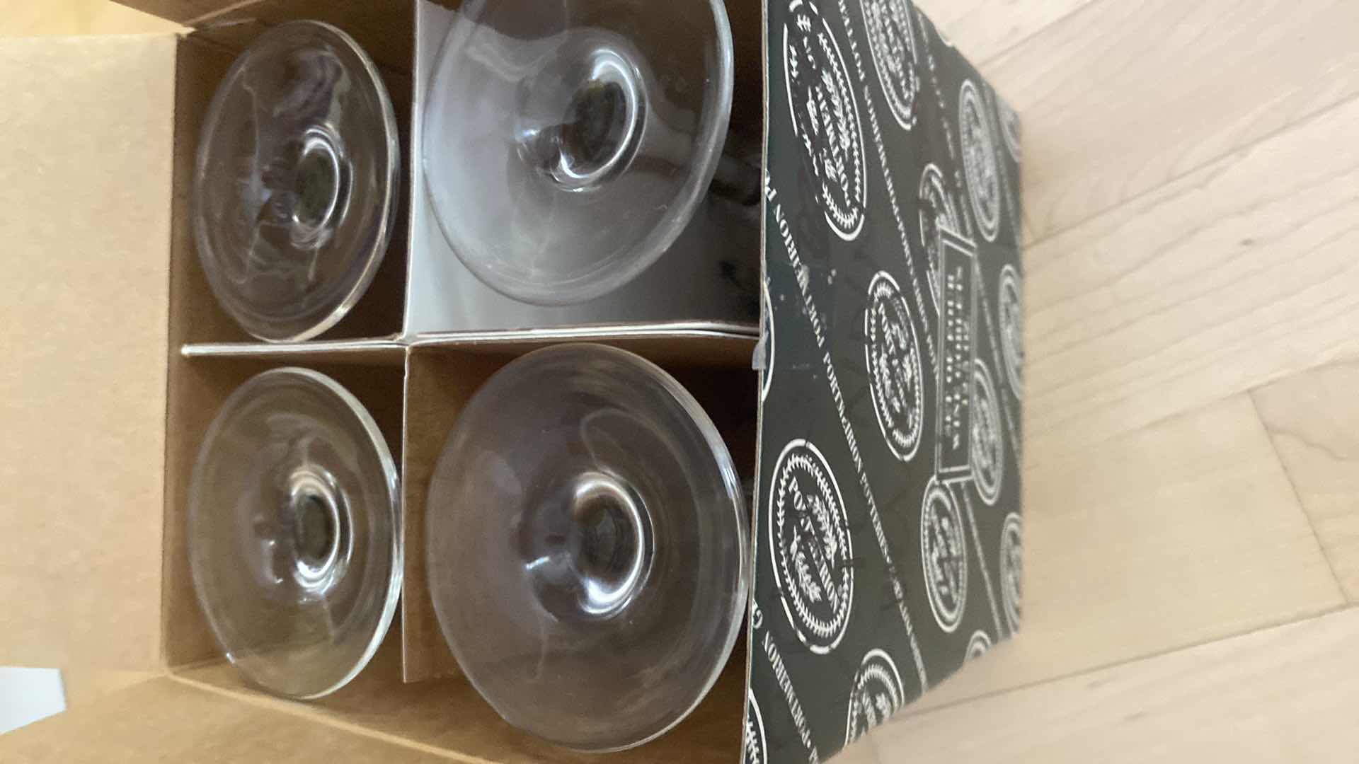 Photo 1 of 8 - HOLLY HOLIDAY WINE GLASSES