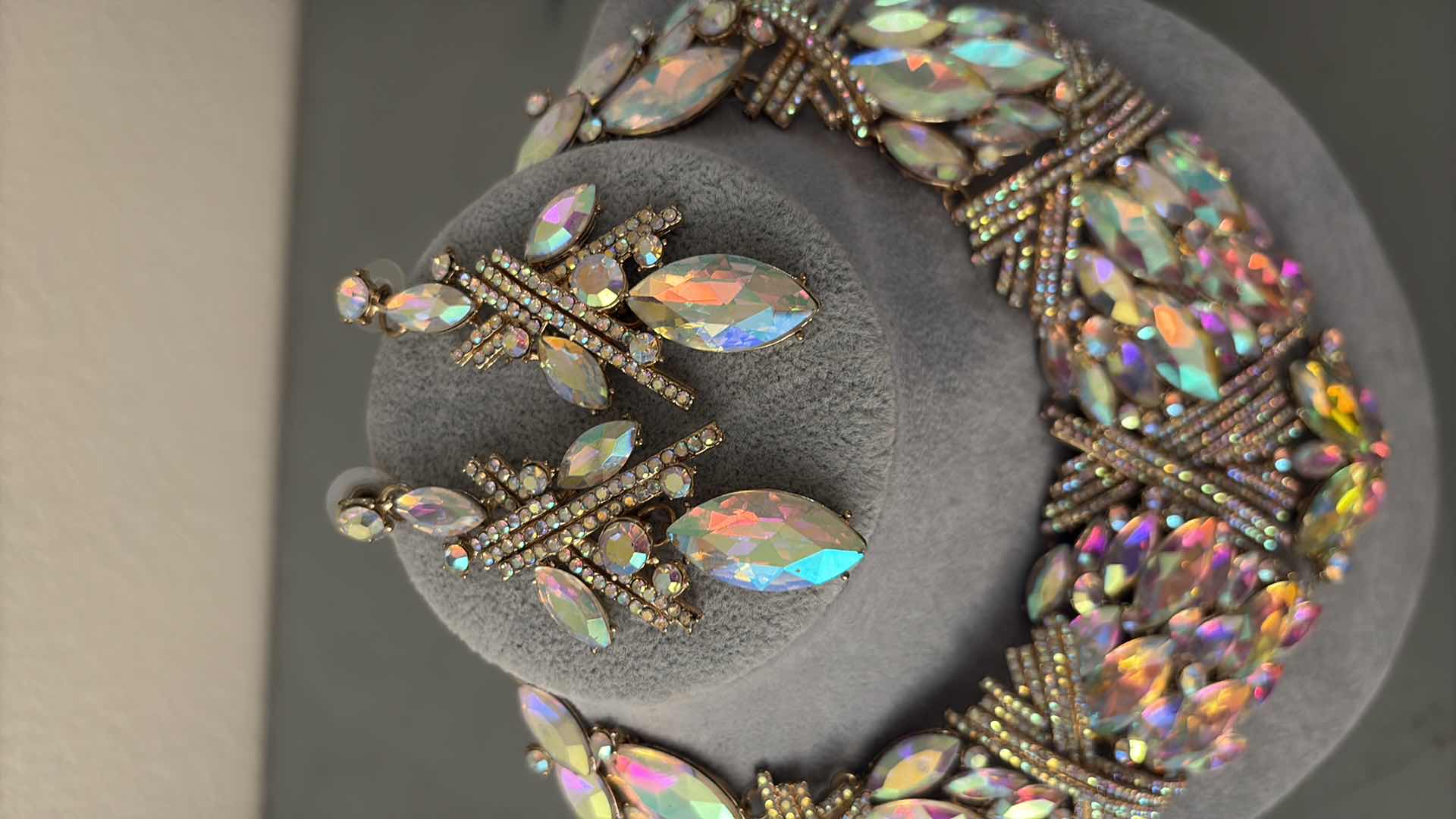 Photo 1 of COSTUME JEWELRY NECKLACE AND EARRINGS