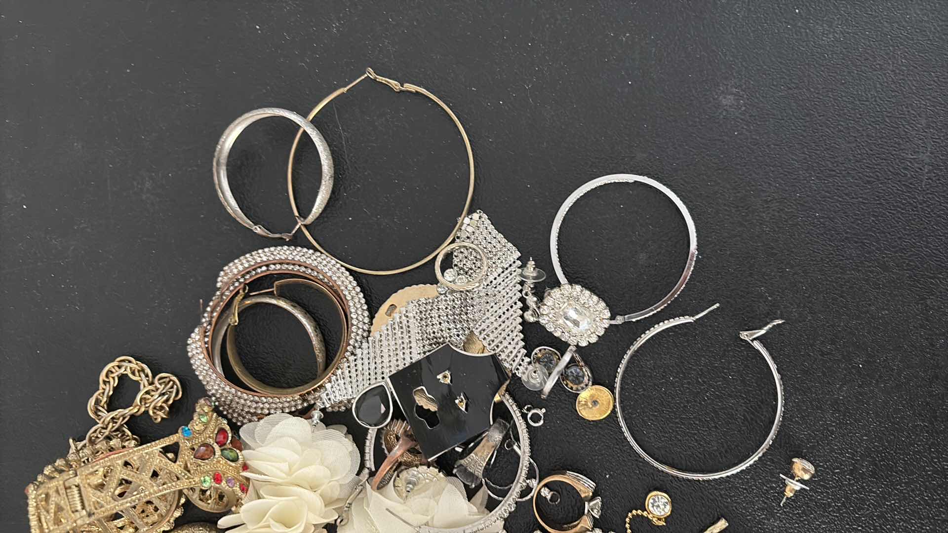 Photo 1 of COSTUME JEWELRY PIECES