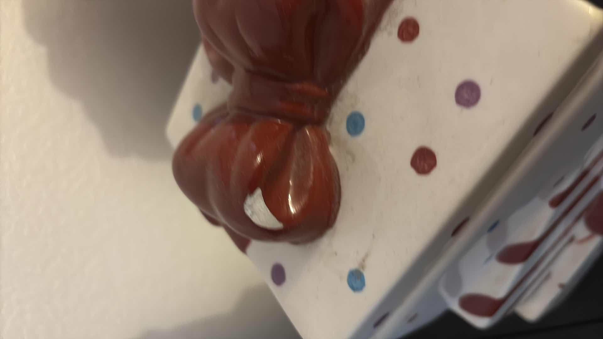 Photo 3 of CERAMIC CHRISTMAS COOKIE JARS SMALL CHIP ON BOW  9”x10”H